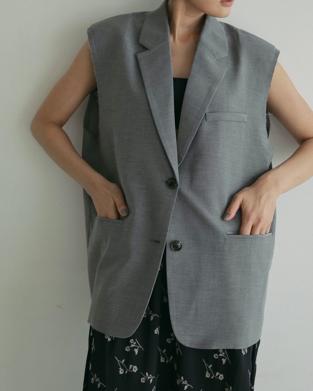 Cutoff Over Vest Cutoff Over Vest,カットオフオーバーベスト,62510103,ベスト,オーバーベスト,ヘザー素材,ノースリーブ,ànuke,トアンヌーク,lifes,ライフズ,25ss