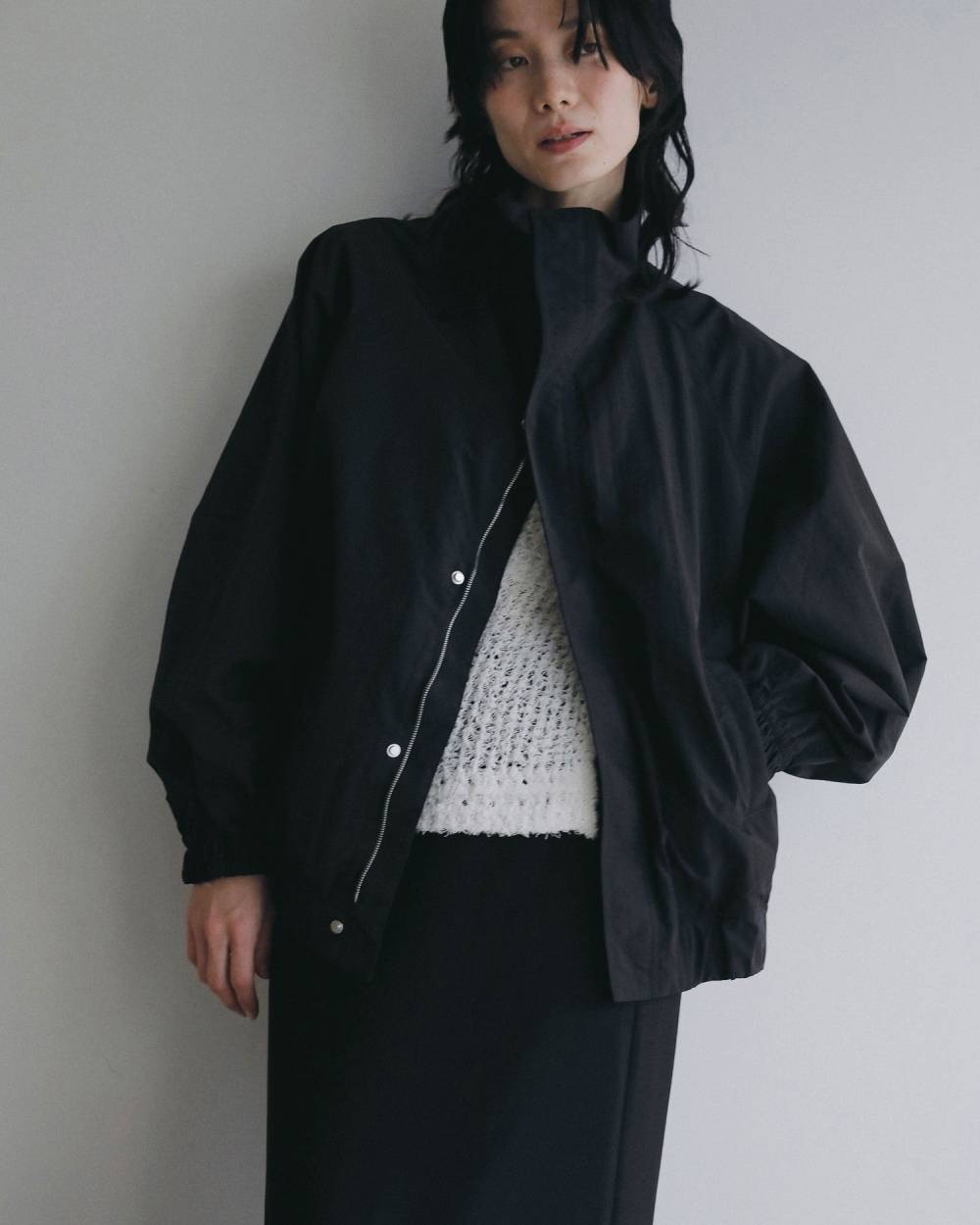 Standcollar Zip Blouson Standcollar Zip Blouson,スタンドカラージップブルゾン,62510201,アウター,羽織,スタンドカラーブルゾン,ブルゾン,ànuke,トアンヌーク,lifes,ライフズ,25ss