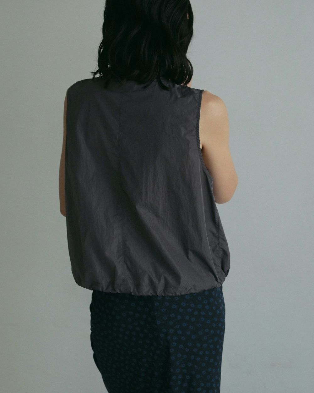 Nylon Sleeveless Blouson Nylon Sleeveless Blouson,ナイロンスリーブレスブルゾン,62510202,ブルゾン,ZIPベスト,シアー,ノースリーブ,ナイロン素材,ànuke,トアンヌーク,lifes,ライフズ,25ss