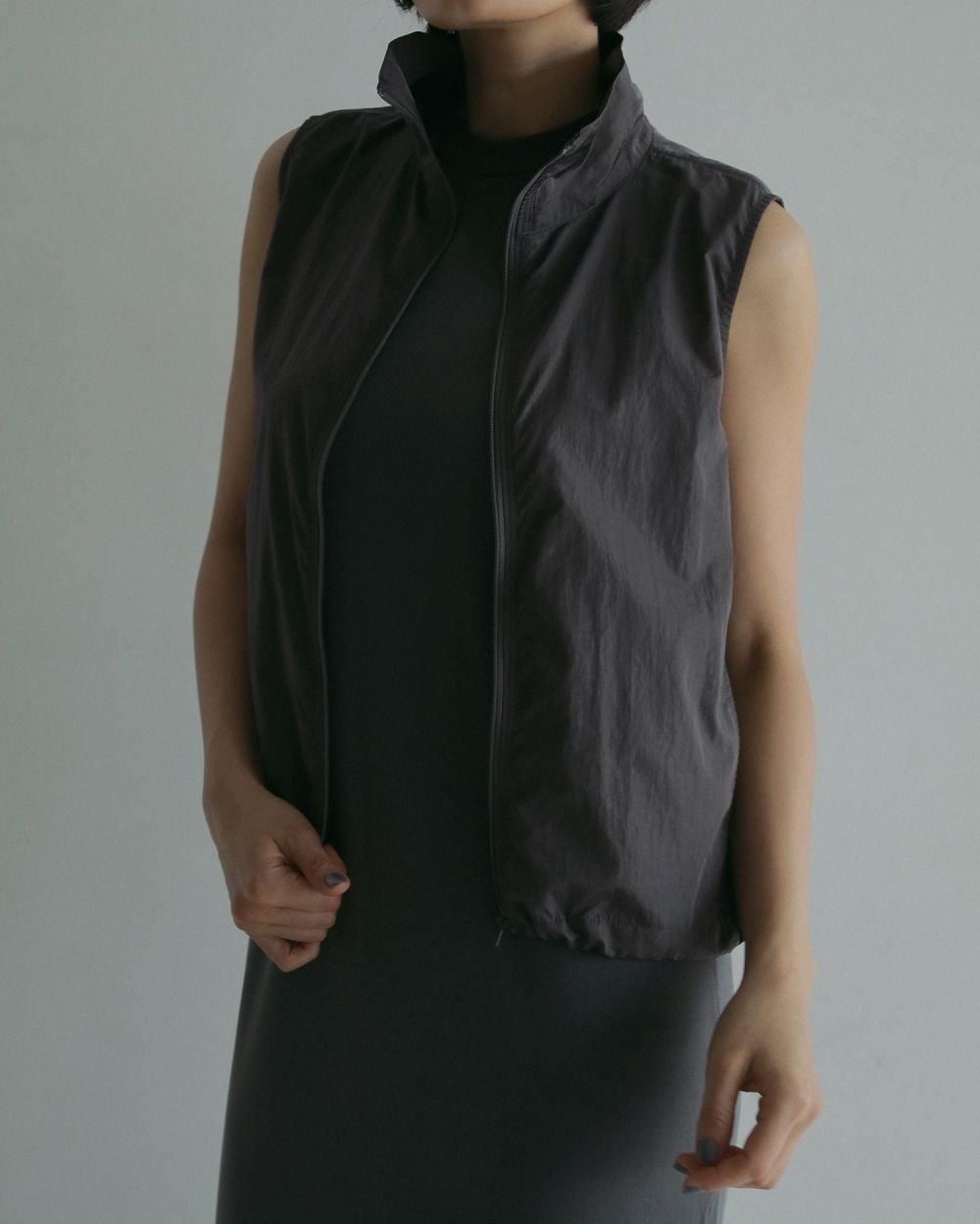 Nylon Sleeveless Blouson Nylon Sleeveless Blouson,ナイロンスリーブレスブルゾン,62510202,ブルゾン,ZIPベスト,シアー,ノースリーブ,ナイロン素材,ànuke,トアンヌーク,lifes,ライフズ,25ss