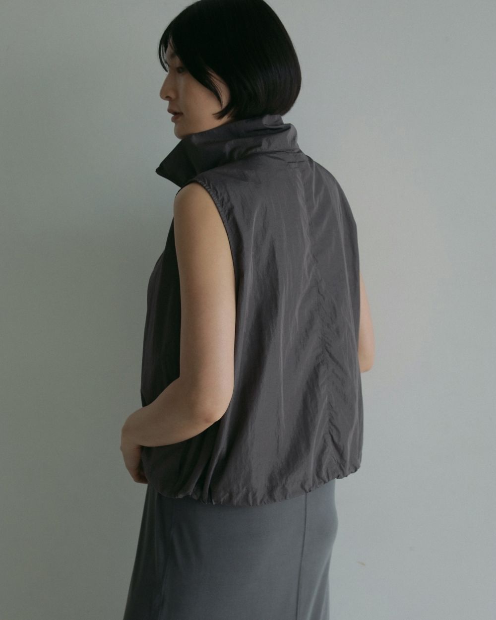 Nylon Sleeveless Blouson Nylon Sleeveless Blouson,ナイロンスリーブレスブルゾン,62510202,ブルゾン,ZIPベスト,シアー,ノースリーブ,ナイロン素材,ànuke,トアンヌーク,lifes,ライフズ,25ss