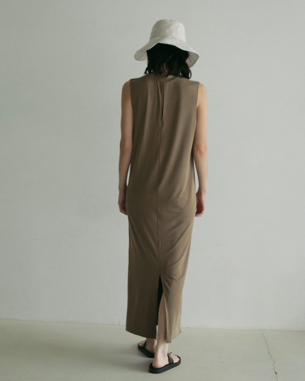 Sleeveless Cut Onepiece Sleeveless Cut Onepiece,スリーブレスカットワンピース,62510315,ワンピース,ワンピ,ドレス,ノースリーブ,マットな質感,カットソーワンピース,ànuke,アンヌーク,lifes,ライフズ,25ss