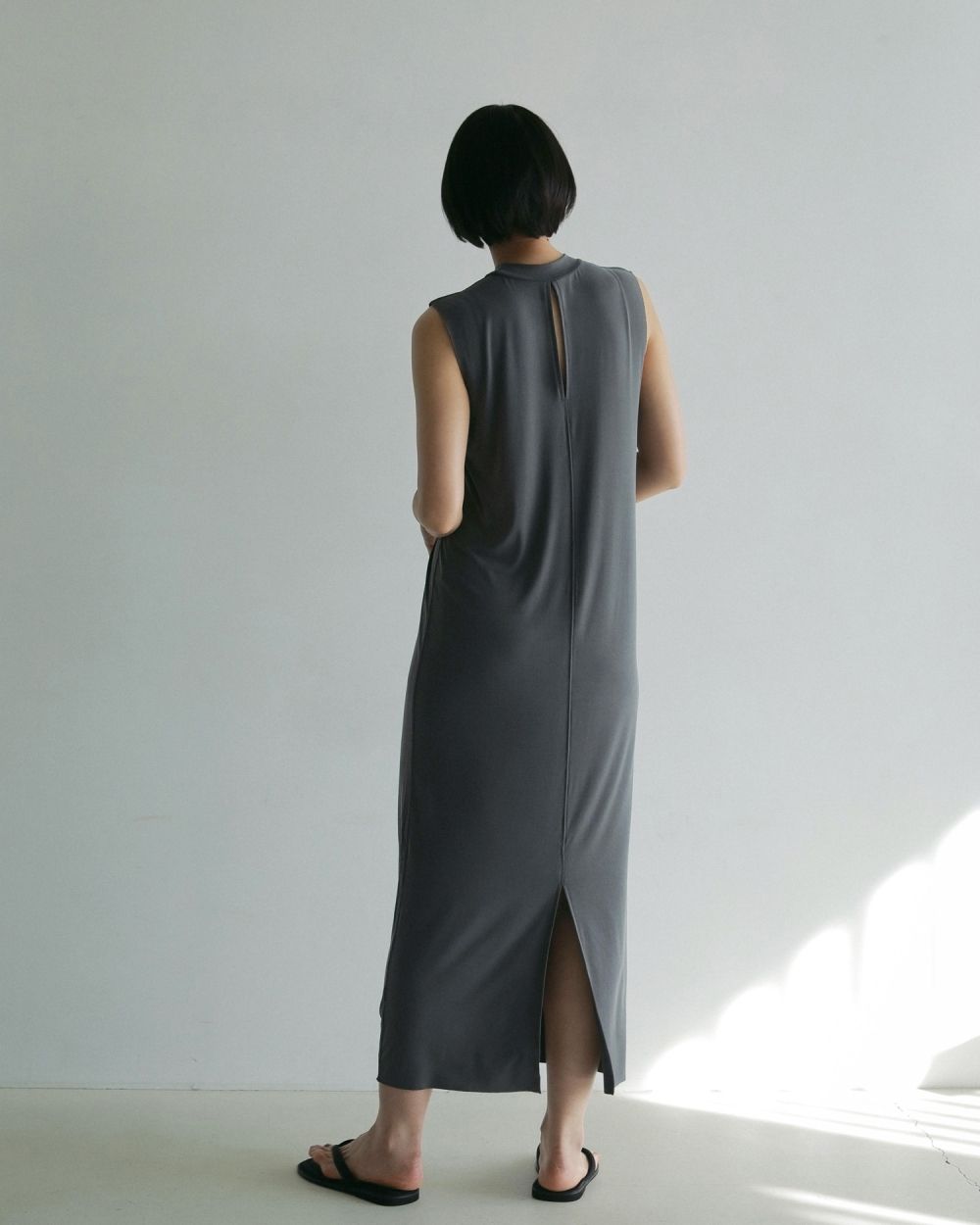 Sleeveless Cut Onepiece Sleeveless Cut Onepiece,スリーブレスカットワンピース,62510315,ワンピース,ワンピ,ドレス,ノースリーブ,マットな質感,カットソーワンピース,ànuke,アンヌーク,lifes,ライフズ,25ss