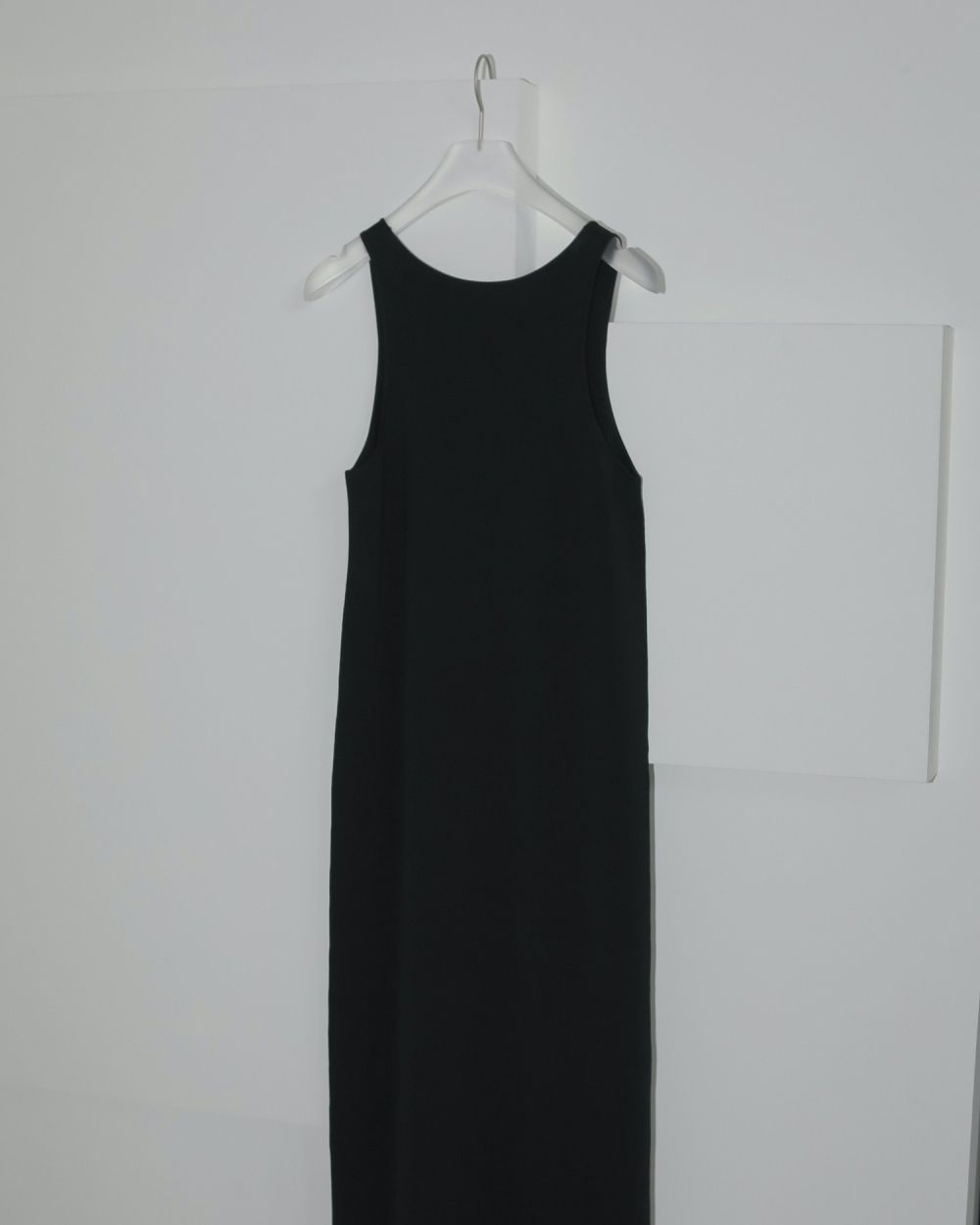 Americansleeve Knit Onepiece Americansleeve Knit Onepiece,アメリカンスリーブニットワンピース,62510322,ワンピース,ワンピ,ノースリーブ,ニットワンピース,ànuke,アンヌーク,lifes,ライフズ,25ss