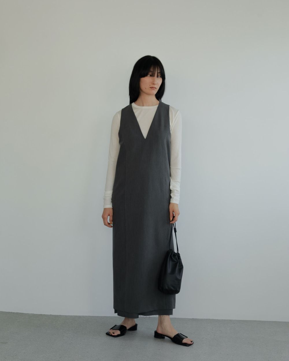 Cutoff Vneck Onepiece Cutoff Vneck Onepiece,カットオフブイネックワンピース,62510324,ワンピース,OP,きれいめ,ànuke,トアンヌーク,lifes,ライフズ,25ss