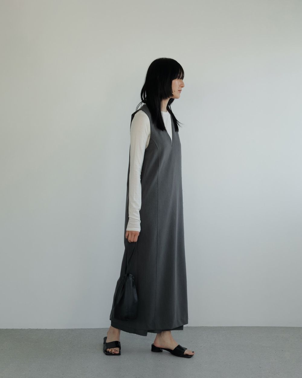 Cutoff Vneck Onepiece Cutoff Vneck Onepiece,カットオフブイネックワンピース,62510324,ワンピース,OP,きれいめ,ànuke,トアンヌーク,lifes,ライフズ,25ss