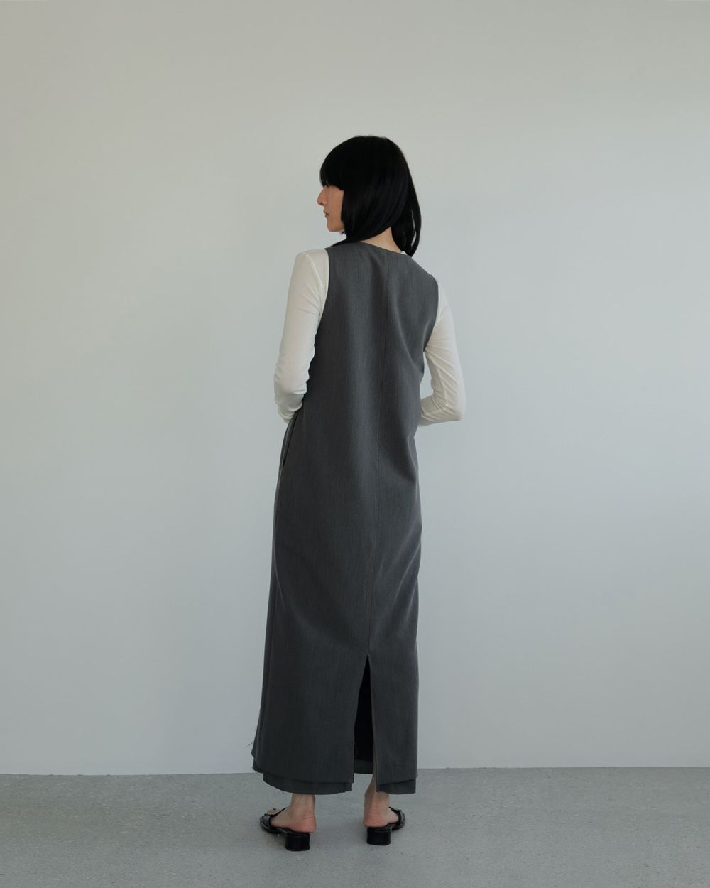 Cutoff Vneck Onepiece Cutoff Vneck Onepiece,カットオフブイネックワンピース,62510324,ワンピース,OP,きれいめ,ànuke,トアンヌーク,lifes,ライフズ,25ss