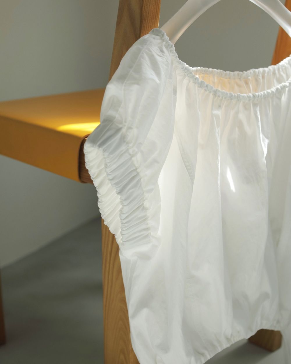 Gather Offshoulder Tops Gather Offshoulder Tops,ギャザーオフショルダートップス,62510404,トップス,オフショル,オフショルダー,ショートブラウス,2WAY,ànuke,アンヌーク,lifes,ライフズ,25ss