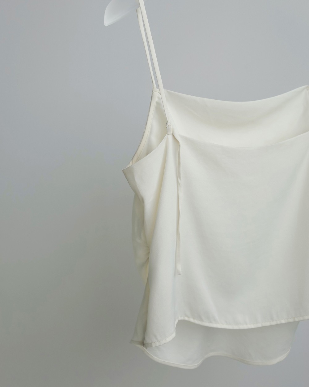 Satin Gather Camisole Satin Gather Camisole,サテンギャザーキャミソール,62510426,トップス,キャミ,キャミソール,サテン素材,ànuke,アンヌーク,lifes,ライフズ,25ss