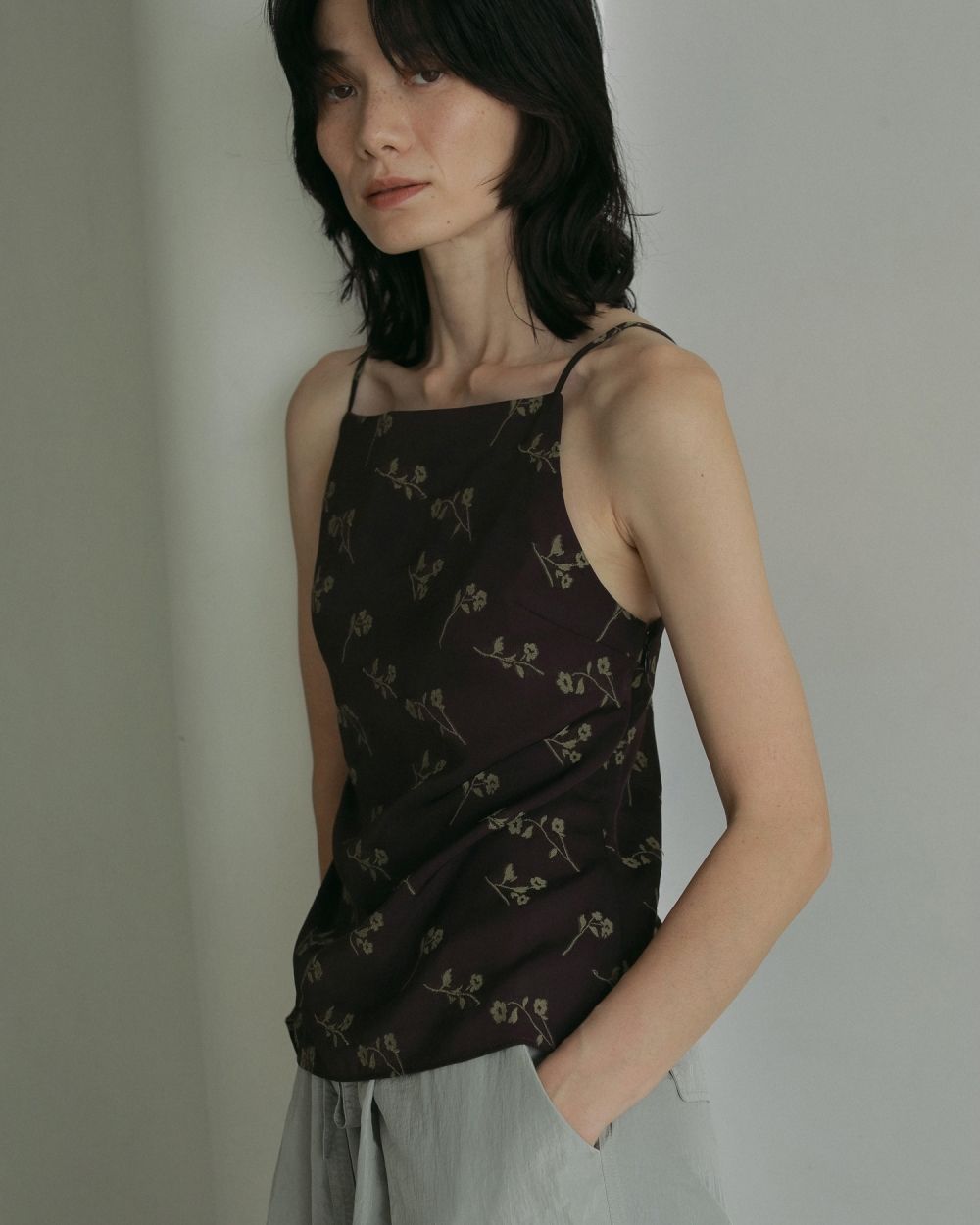 Flower Jacquard Tops Flower Jacquard Tops,フラワージャガードトップス,62510430,花柄,アクセ,キャミソールトップス,ànuke,アンヌーク,lifes,ライフズ,25ss