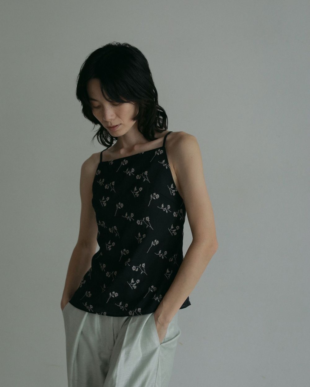 Flower Jacquard Tops Flower Jacquard Tops,フラワージャガードトップス,62510430,花柄,アクセ,キャミソールトップス,ànuke,アンヌーク,lifes,ライフズ,25ss