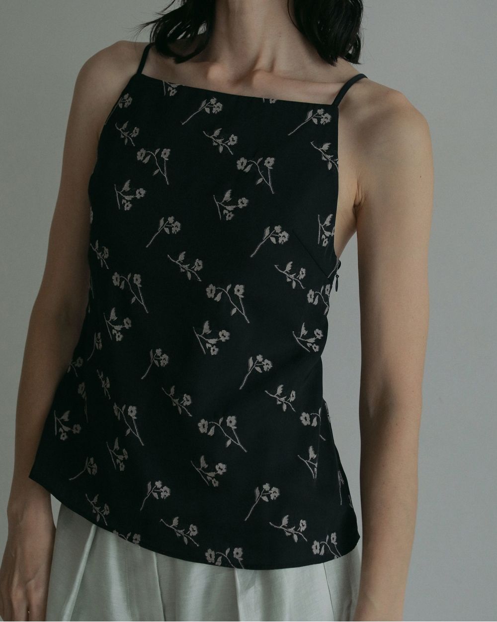 Flower Jacquard Tops Flower Jacquard Tops,フラワージャガードトップス,62510430,花柄,アクセ,キャミソールトップス,ànuke,アンヌーク,lifes,ライフズ,25ss
