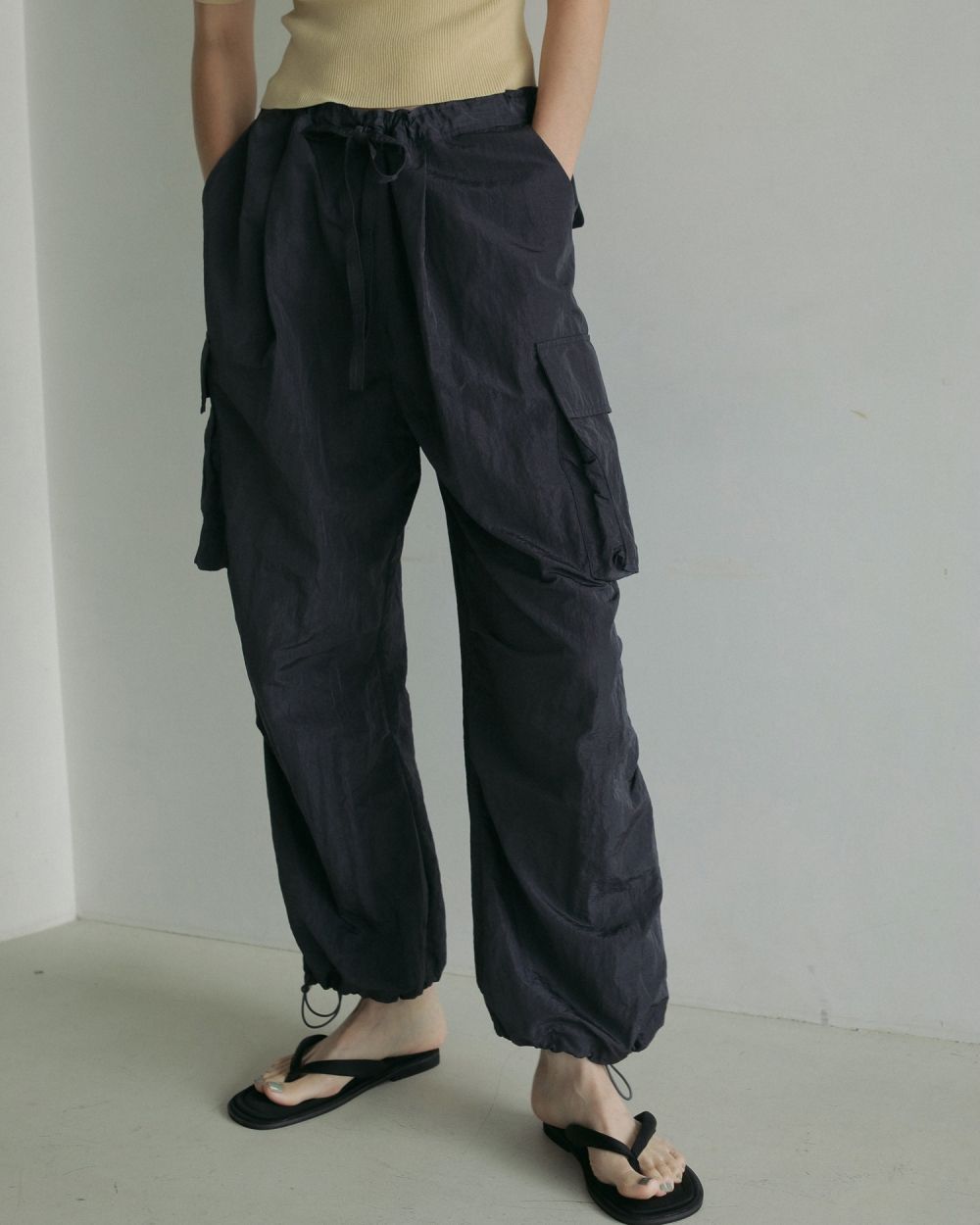 Nylon Cargo Pants  Nylon Cargo Pants,ナイロンカーゴパンツ,62510703,ボトム,パンツ,カーゴパンツ,ナイロン素材,カジュアル,ànuke,アンヌーク,lifes,ライフズ,25ss