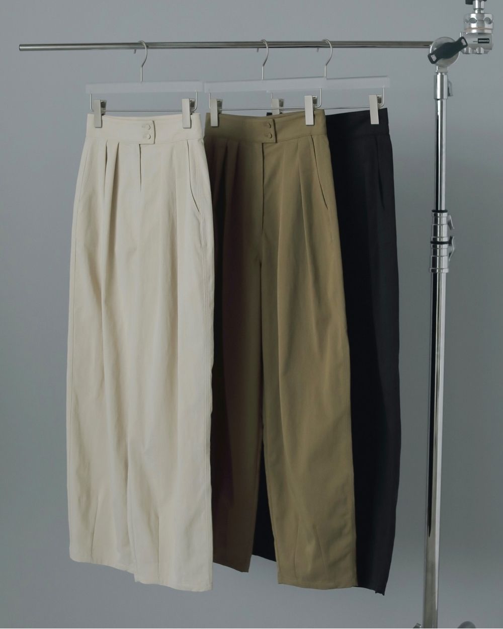Twill Cocoon Pants Twill Cocoon Pants,ツイルコクーンパンツ,62510709,パンツ,ボトム,ツイル素材,コクーンパンツ,ànuke,トアンヌーク,lifes,ライフズ,25ss