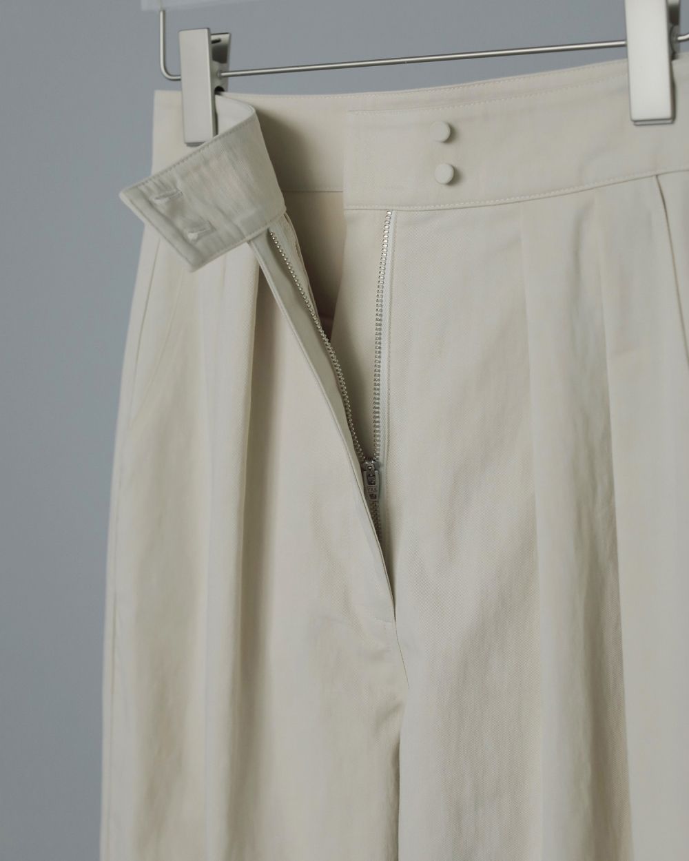 Twill Cocoon Pants Twill Cocoon Pants,ツイルコクーンパンツ,62510709,パンツ,ボトム,ツイル素材,コクーンパンツ,ànuke,トアンヌーク,lifes,ライフズ,25ss