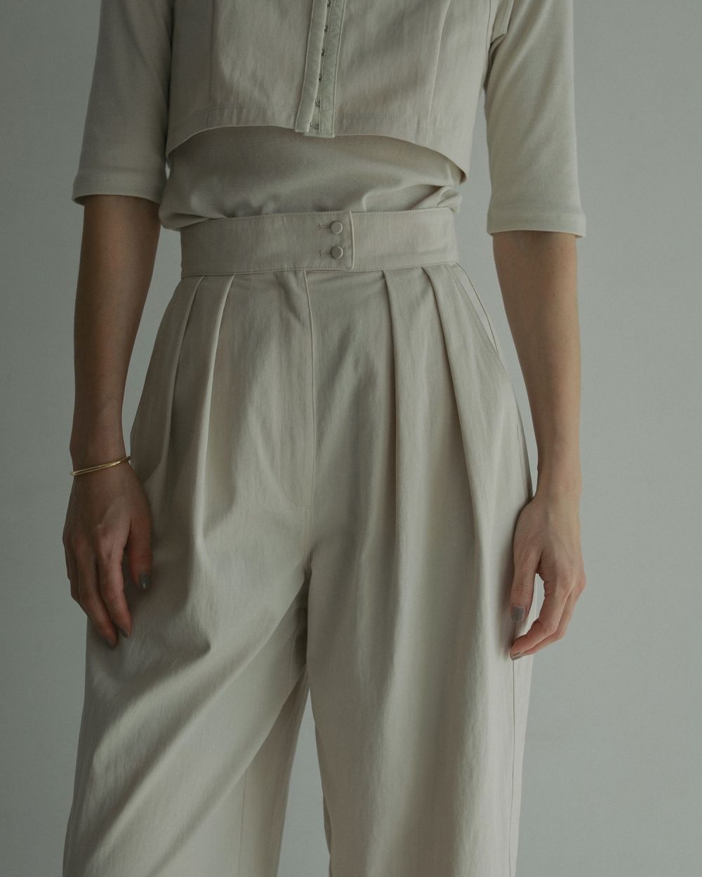 Twill Cocoon Pants Twill Cocoon Pants,ツイルコクーンパンツ,62510709,パンツ,ボトム,ツイル素材,コクーンパンツ,ànuke,トアンヌーク,lifes,ライフズ,25ss
