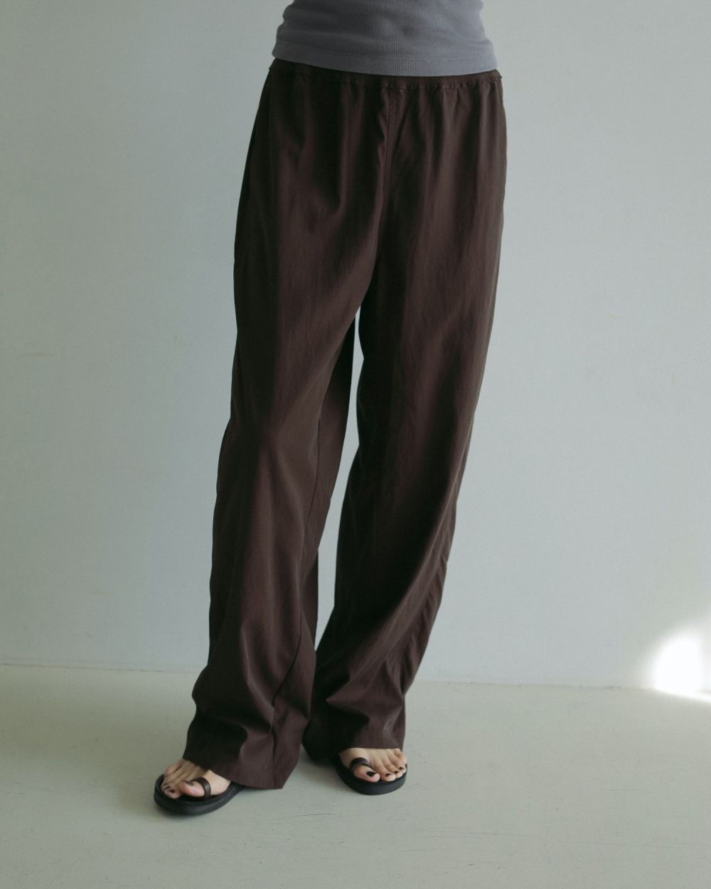 Chambray Rough Pants Chambray Rough Pants,シャンブレーラフパンツ,62510710,パンツ,ボトムス,ウエストゴム,ànuke,トアンヌーク,lifes,ライフズ,25ss