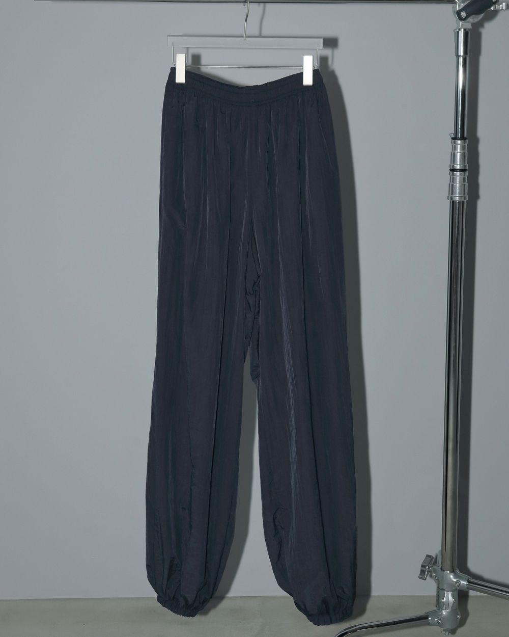 Nylon Volume Pants Nylon Volume Pants,ナイロンボリュームパンツ,62510719,パンツ,ボトムス,ànuke,トアンヌーク,lifes,ライフズ,25ss