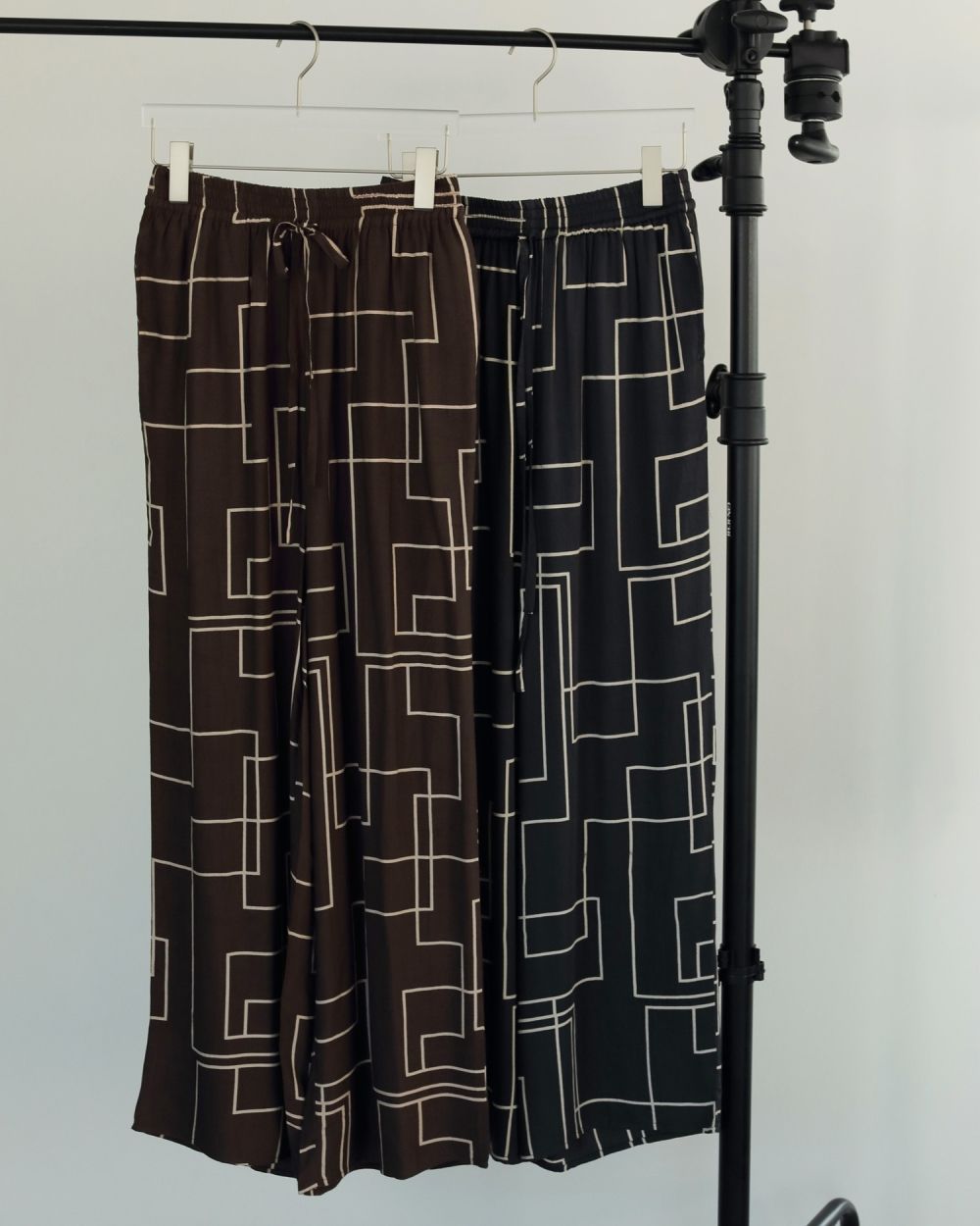 Geometric Easy Pants Geometric Easy Pants,ジオメトリックイージーパンツ,62510723,ボトム,パンツ,柄ボトム,インド製,ànuke,アンヌーク,lifes,ライフズ,25ss