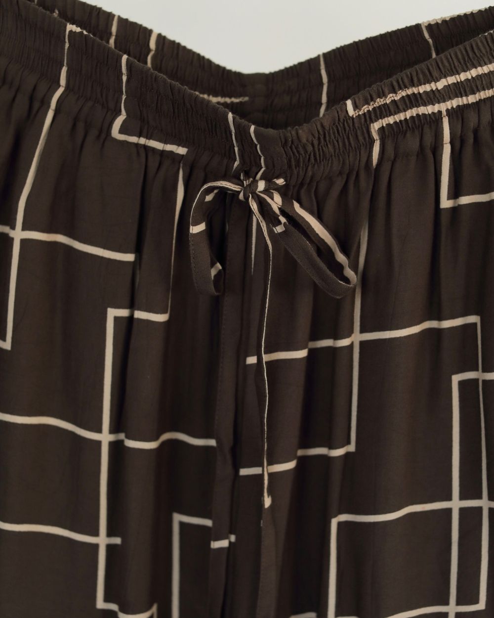 Geometric Easy Pants Geometric Easy Pants,ジオメトリックイージーパンツ,62510723,ボトム,パンツ,柄ボトム,インド製,ànuke,アンヌーク,lifes,ライフズ,25ss
