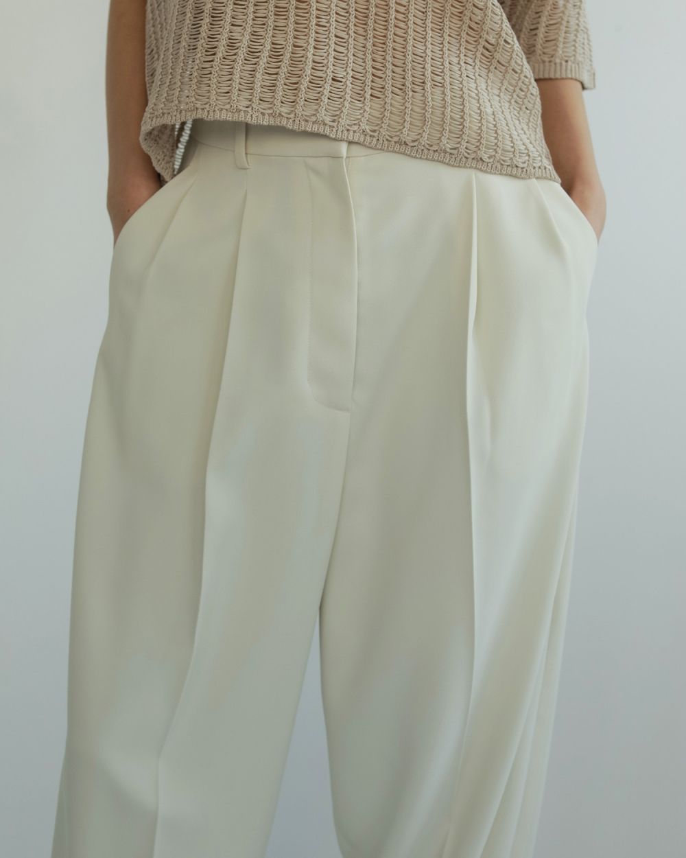 Georgette Cocoon Pants Georgette Cocoon Pants,ジョーゼットコクーンパンツ,62510725,ボトム,パンツ,タックパンツ,コクーンシルエット,ànuke,アンヌーク,lifes,ライフズ,25ss