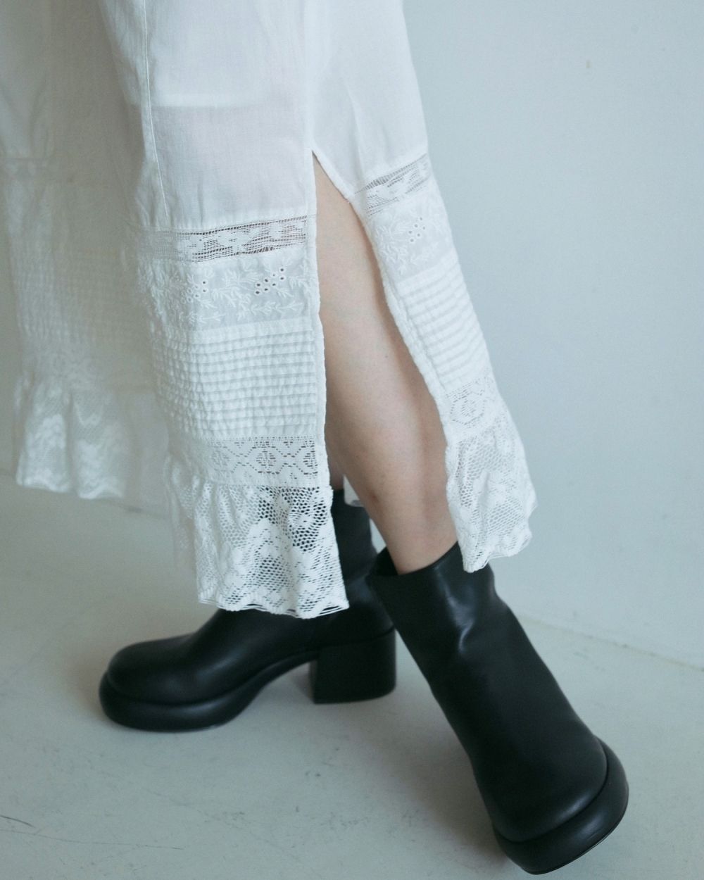 Tuck Lace Skirt Tuck Lace Skirt,タックレーススカート,62510803,ボトムス,コットンスカート,ànuke,トアンヌーク,lifes,ライフズ,25ss