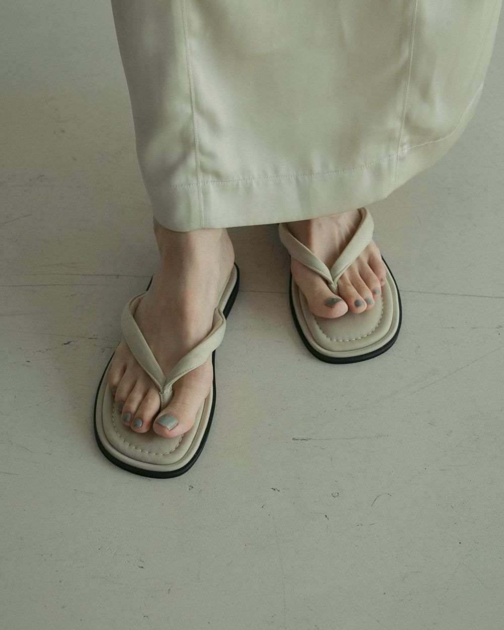 Square Tong Sandals Square Tong Sandals,スクエアトングサンダル,62511002,サンダル,シューズ,トングサンダル,マット,スポーティー,カジュアル,ànuke,トアンヌーク,lifes,ライフズ,25ss
