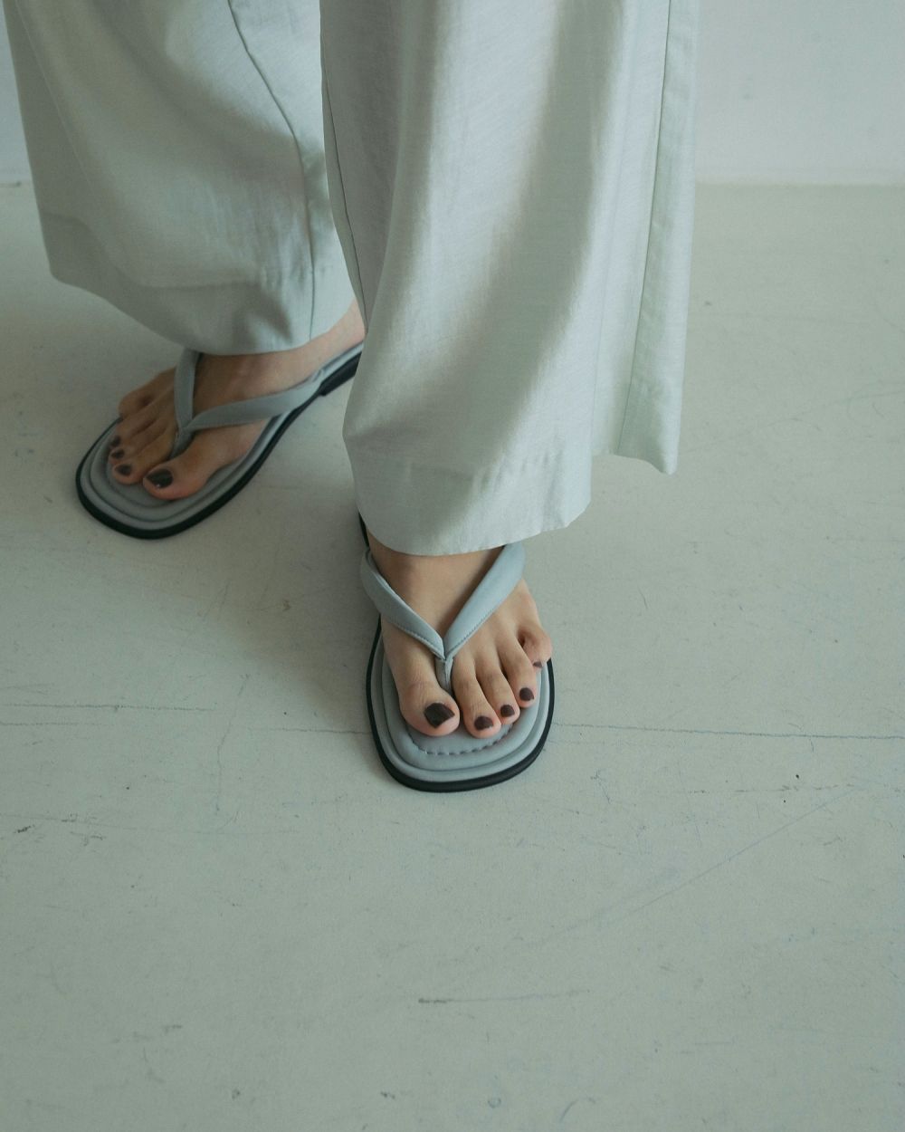 Square Tong Sandals Square Tong Sandals,スクエアトングサンダル,62511002,サンダル,シューズ,トングサンダル,マット,スポーティー,カジュアル,ànuke,トアンヌーク,lifes,ライフズ,25ss