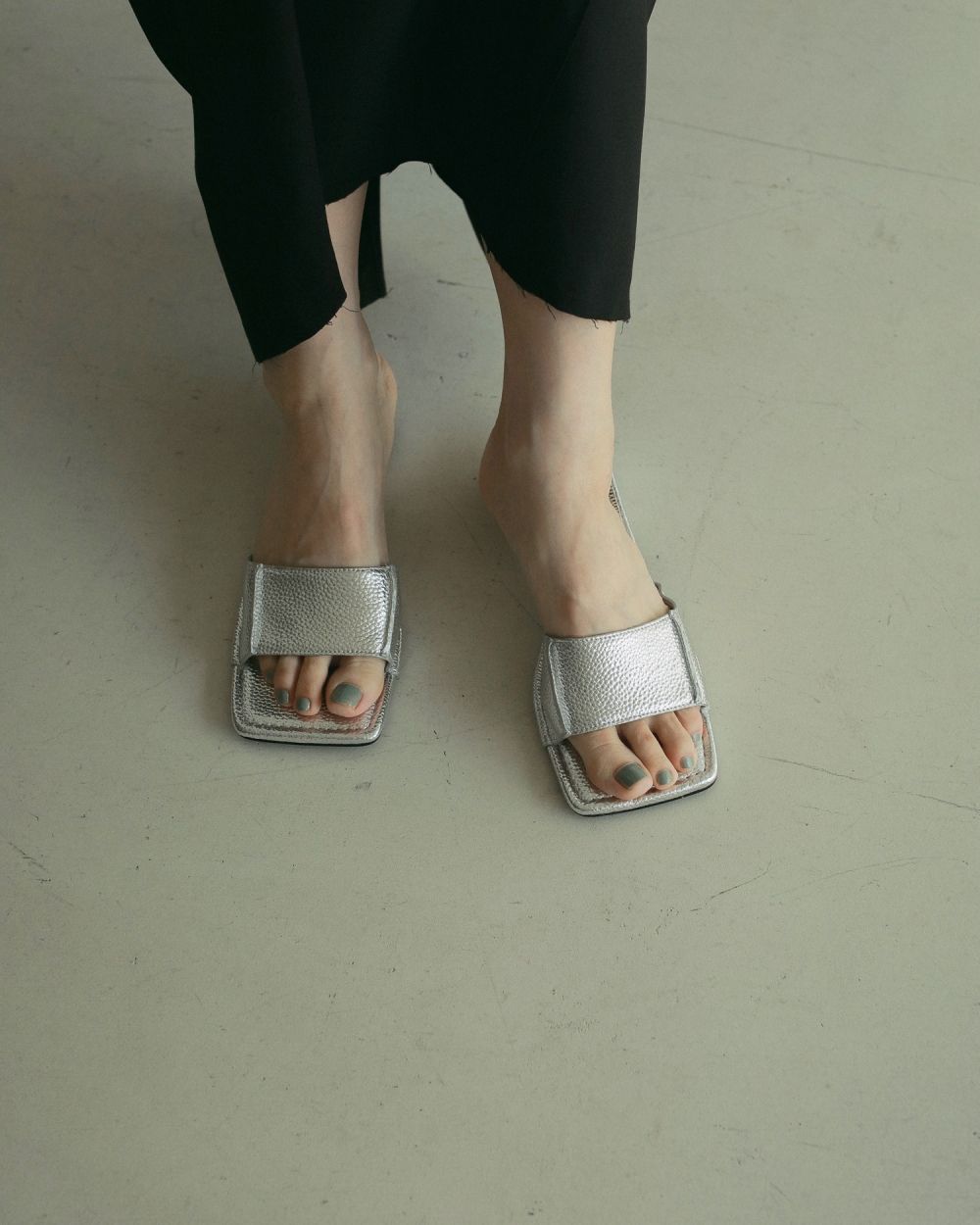 Square Ecoleather Sandals Square Ecoleather Sandals,スクエアエコレザーサンダル,62511005,サンダル,シューズ,スクエアサンダル,ヒール,合皮,ànuke,アンヌーク,lifes,ライフズ,25ss