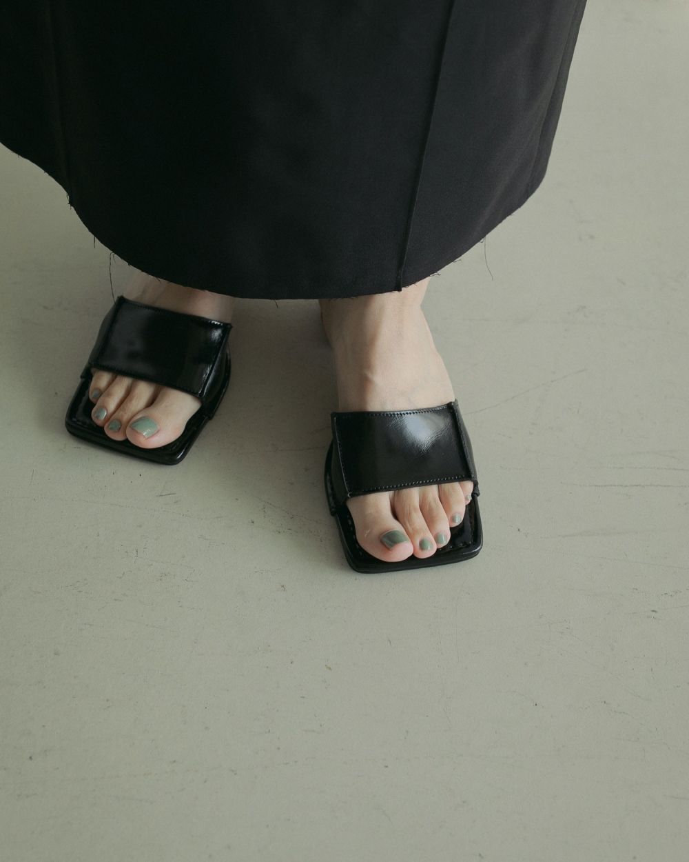 Square Ecoleather Sandals Square Ecoleather Sandals,スクエアエコレザーサンダル,62511005,サンダル,シューズ,スクエアサンダル,ヒール,合皮,ànuke,アンヌーク,lifes,ライフズ,25ss