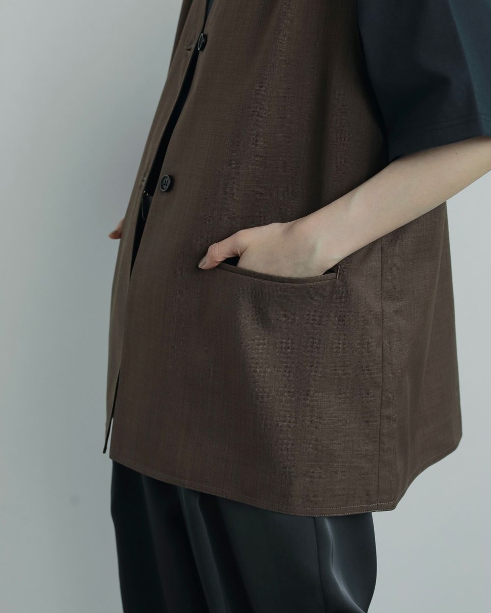 Vneck Stitch Vest Vneck Stitch Vest,ブイネックステッチベスト,62520112,ベスト,Vネックベスト,アウター,JK,ジャケット,ànuke,アンヌーク,lifes,ライフズ,25aw