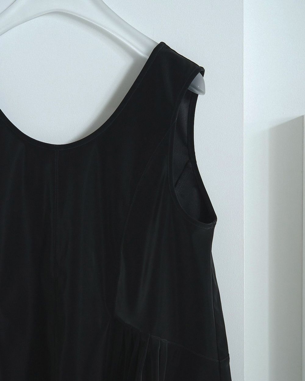 Uneck Peplum Tops Uneck Peplum Tops,Uネックペプラムトップス,62520404,トップス,ブラウス,ànuke,アンヌーク,lifes,ライフズ,25aw