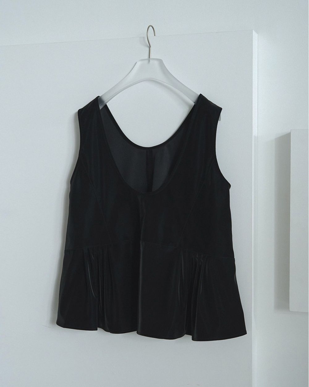 Uneck Peplum Tops Uneck Peplum Tops,Uネックペプラムトップス,62520404,トップス,ブラウス,ànuke,アンヌーク,lifes,ライフズ,25aw