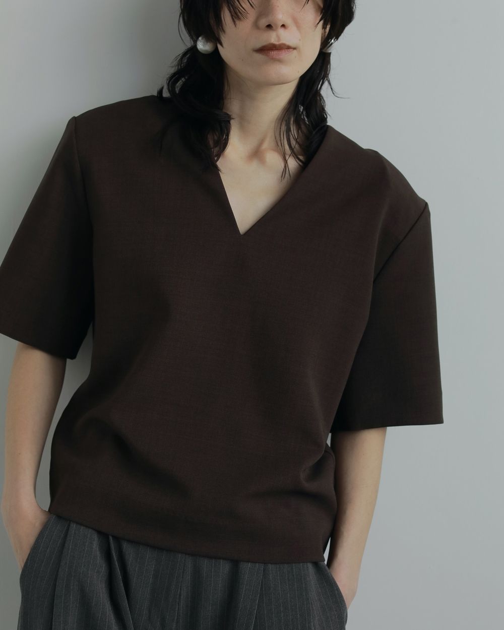 Powershoulder Vneck Tops Powershoulder Vneck Tops,パワーショルダーブイネックトップス,62520409,トップス,Vネック,ànuke,アンヌーク,lifes,ライフズ,25aw