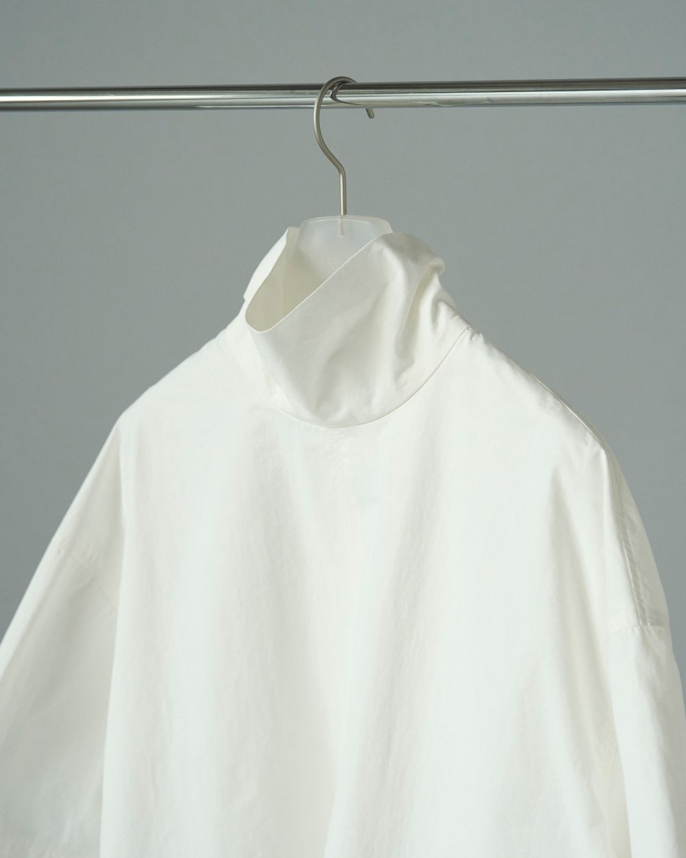 Highneck Over Blouse Highneck Over Blouse,ハイネックオーバーブラウス,62520425,トップス,シャツ,ブラウス,オーバーブラウス,ハイネック,ànuke,アンヌーク,lifes,ライフズ,25aw