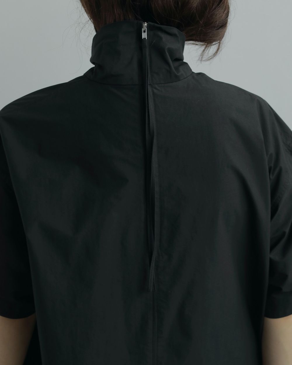 Highneck Over Blouse Highneck Over Blouse,ハイネックオーバーブラウス,62520425,トップス,シャツ,ブラウス,オーバーブラウス,ハイネック,ànuke,アンヌーク,lifes,ライフズ,25aw