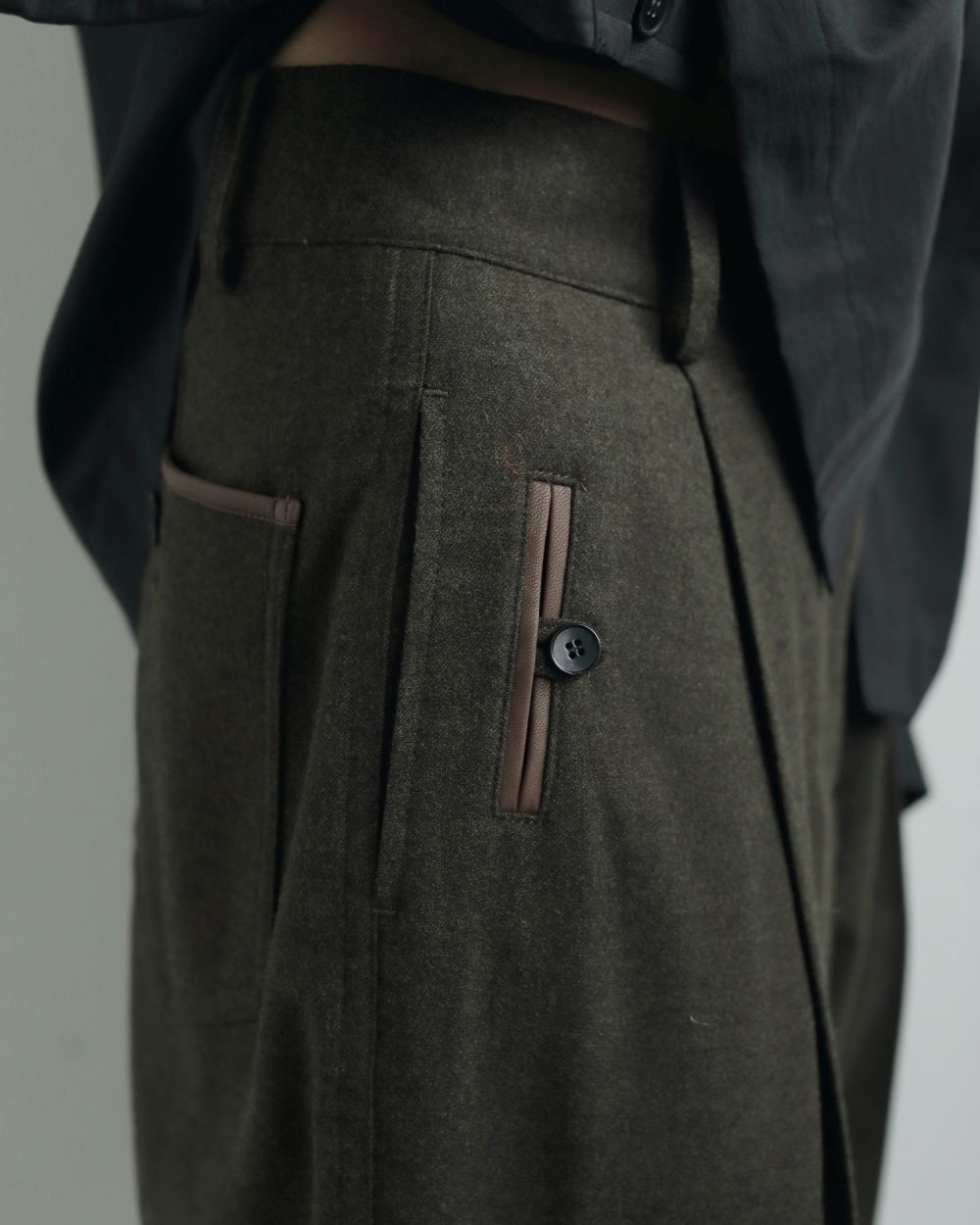 Wool Tuck Pants Wool Tuck Pants,ウールタックパンツ,62520722,ボトム,ウール,タックパンツ,ànuke,アンヌーク,lifes,ライフズ,25aw