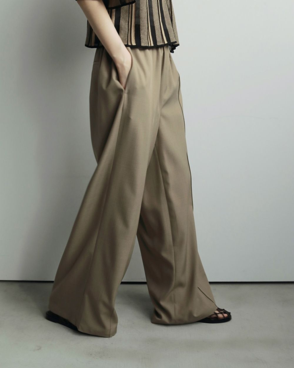 Pintuck Wide Pants  Pintuck Wide Pants,ピンタックワイドパンツ,62520730,ボトム,パンツ,ワイドパンツ,ànuke,アンヌーク,lifes,ライフズ,25aw