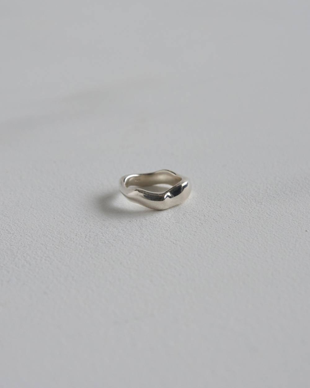 Nuance Flow Ring Nuance Flow Ring,ニュアンス フロー リング,62520909,リング,指輪,アクセサリー,アクセ,ジュエリー,ànuke,アンヌーク,lifes,ライフズ,25aw