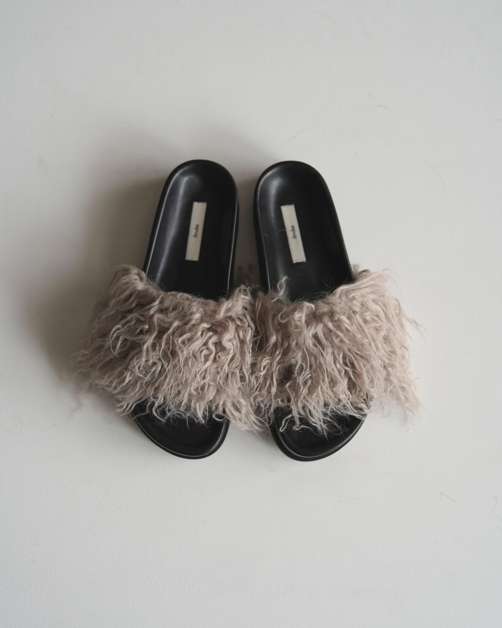 ànuke online store（アンヌーク） / Eco Fur SandalsEco Fur Sandals