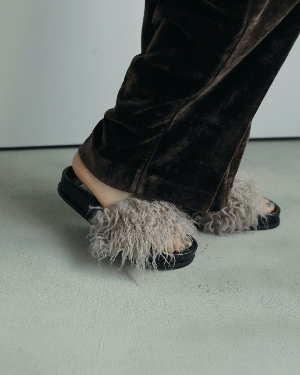 ànuke online store（アンヌーク） / Eco Fur SandalsEco Fur Sandals