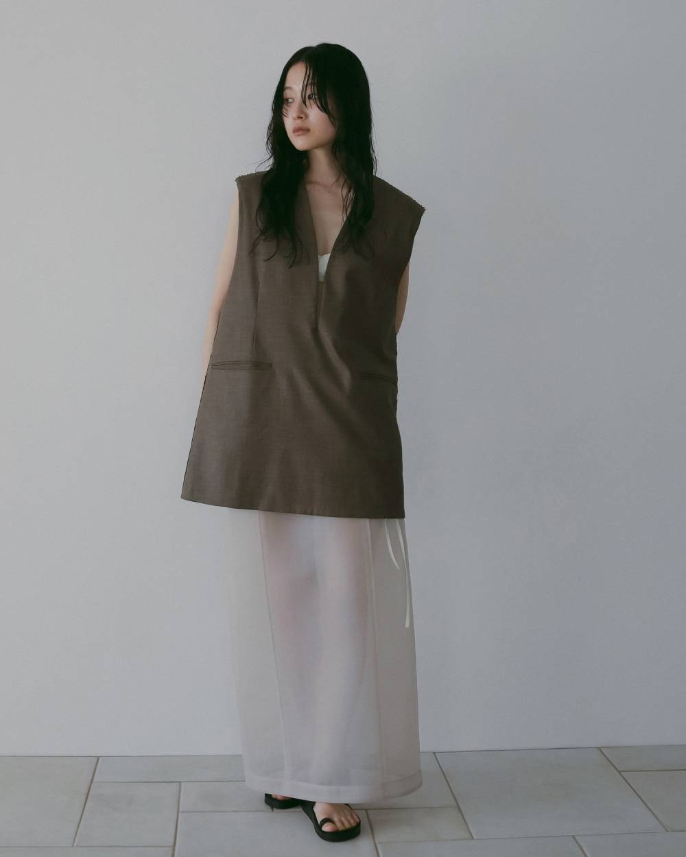 Keyneck Over Vest Keyneck Over Vest,キーネック オーバー ベスト,62610107,ベスト,JK,ジャケット,アウター,ノースリ,ノースリーブ,オーバーベスト,ànuke,アンヌーク,lifes,ライフズ,26ss