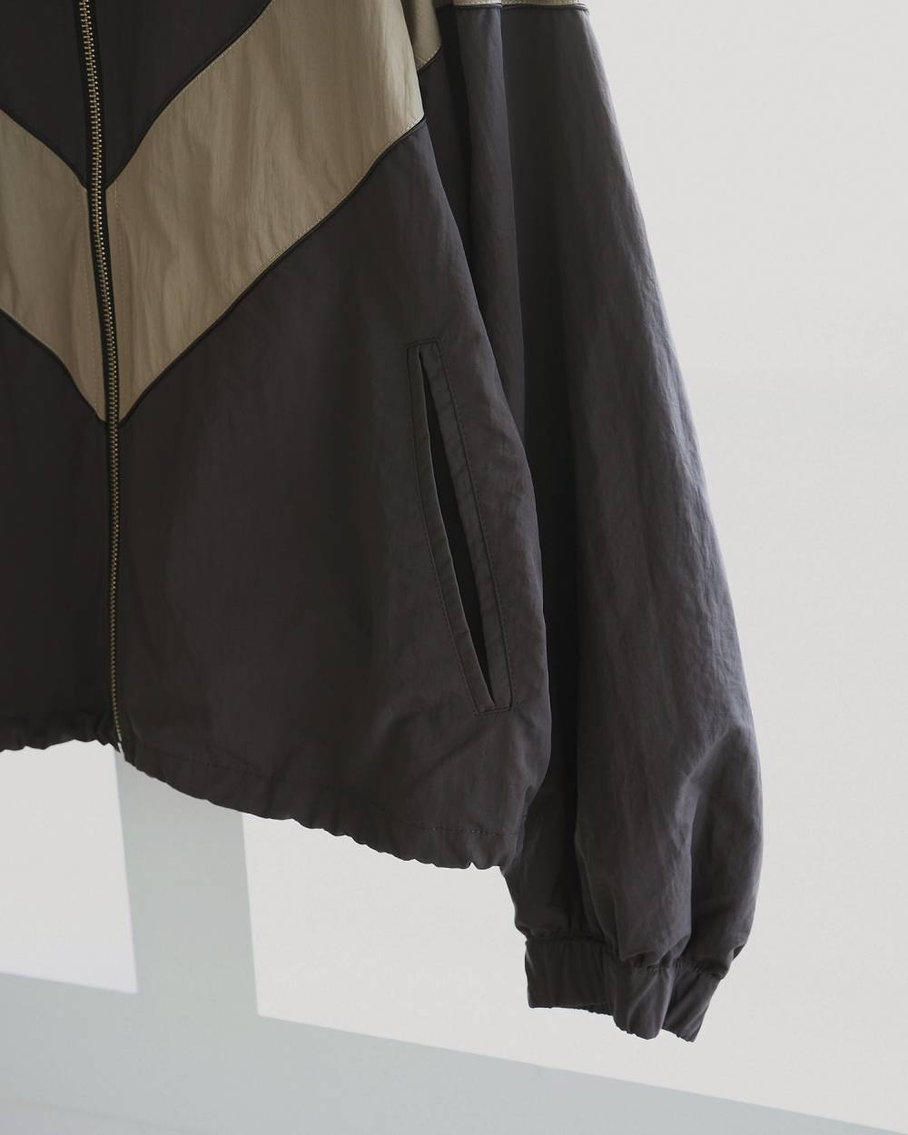 Nylon Track Blouzon Nylon Track Blouzon,ナイロン トラック ブルゾン,62610202,ブルゾン,アウター,羽織,軽アウター,ànuke,アンヌーク,lifes,ライフズ,26ss