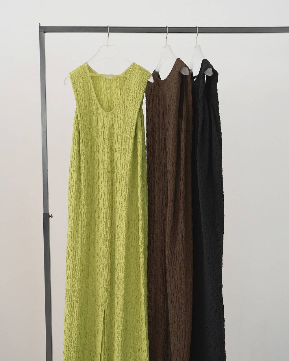 Sleeveless Shirring Onepiece Sleeveless Shirring Onepiece,スリーブレス シャーリング ワンピース,62610306,ワンピース,ワンピ,ドレス,ànuke,アンヌーク,lifes,ライフズ,26ss