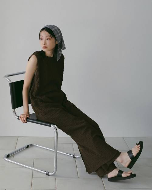 ànuke online store（アンヌーク） / Sleeveless Shirring
