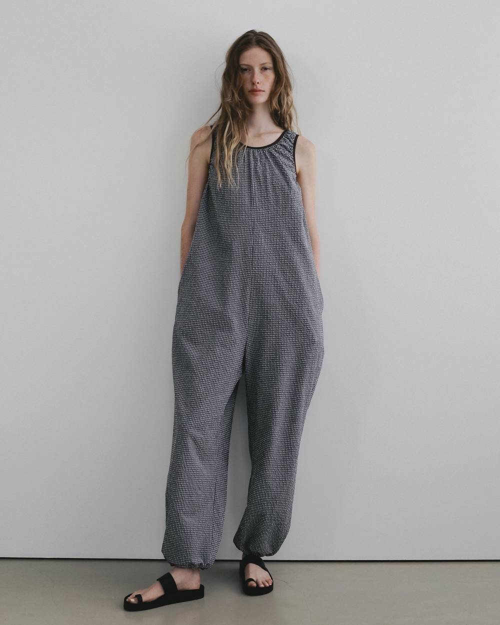 Uneck Check Combinaison Uneck Check Combinaison,Uネック チェック コンビネゾン,62610309,コンビネゾン,ワンピ,ワンピース,ドレス,チェック柄,サッカー素材,Uネック,ànuke,アンヌーク,lifes,ライフズ,26ss