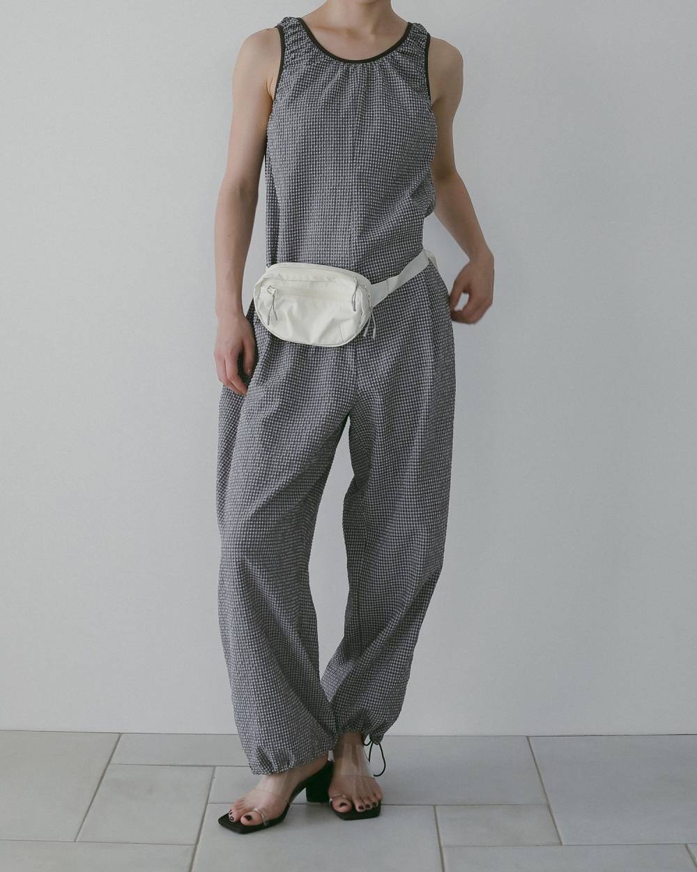 Uneck Check Combinaison Uneck Check Combinaison,Uネック チェック コンビネゾン,62610309,コンビネゾン,ワンピ,ワンピース,ドレス,チェック柄,サッカー素材,Uネック,ànuke,アンヌーク,lifes,ライフズ,26ss