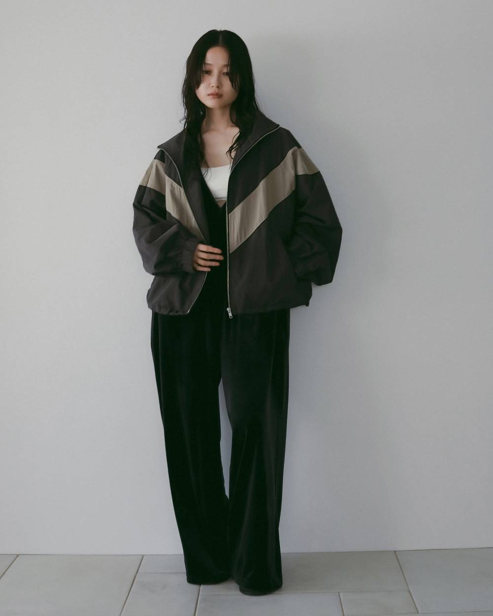 Velour Vneck Combinaison Velour Vneck Combinaison,ベロア Vネック コンビネゾン,62610313,コンビネゾン,ワンピース,ワンピ,ベロア,ベロア素材,OP,ドレス,きれいめ,セレモニー,結婚式,入園式,卒園式,卒業式,卒入園式,ànuke,アンヌーク,lifes,ライフズ,26ss