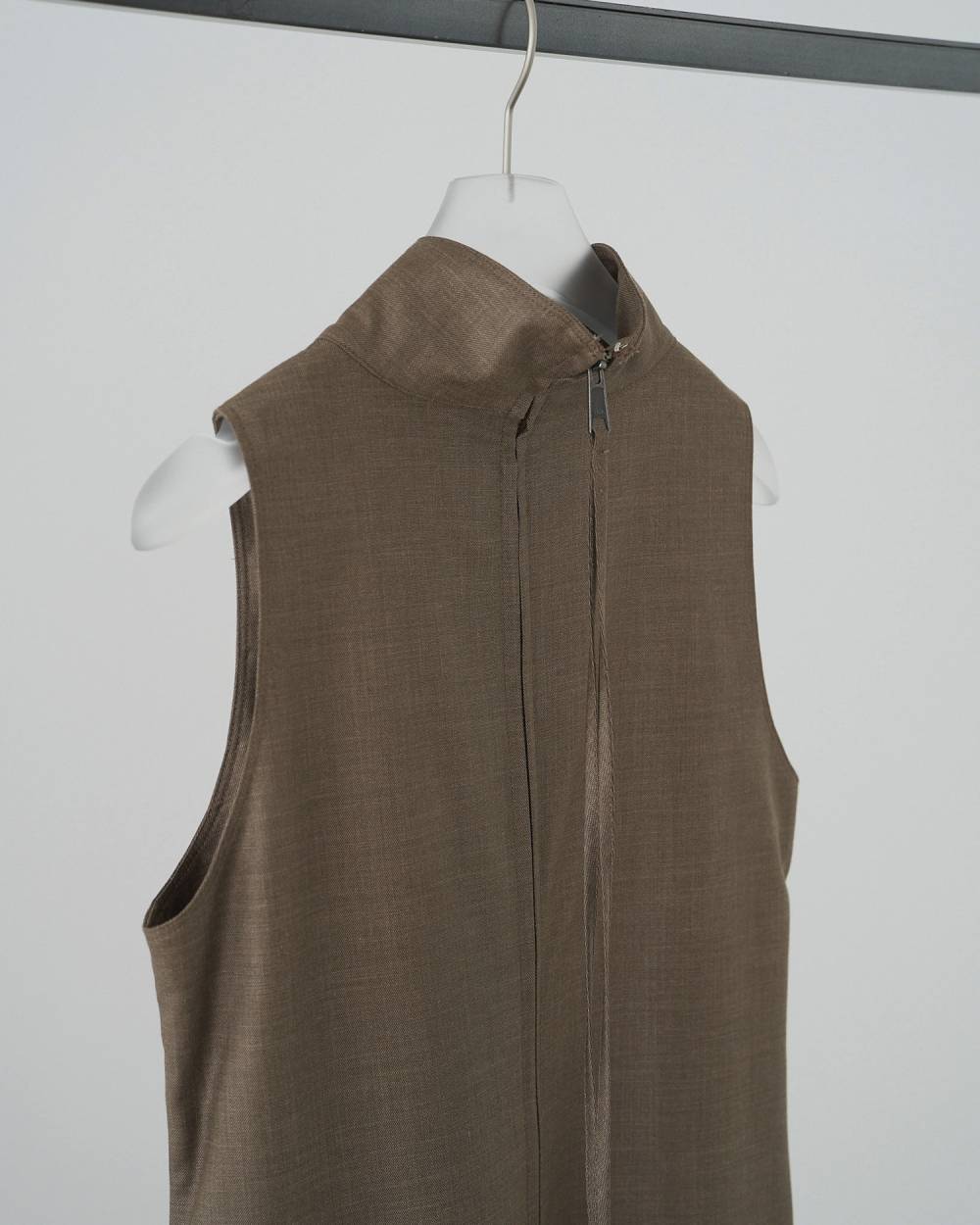 Highneck Sleeveless Onepiece Highneck Sleeveless Onepiece,ハイネック スリーブレス ワンピース,62610314,ワンピース,ワンピ,ドレス,ノースリーブワンピース,ノースリーブ,ノースリ,ハイネック,ànuke,アンヌーク,lifes,ライフズ,26ss