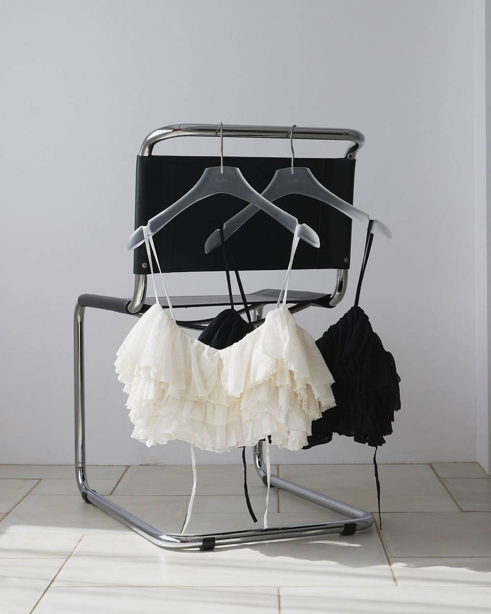 Mesh Frill Camisole Mesh Frill Camisole,メッシュ フリル キャミソール,62610402,キャミソール,トップス,レイヤード,キャミ,フリル,キャミソールトップス,ànuke,アンヌーク,lifes,ライフズ,26ss